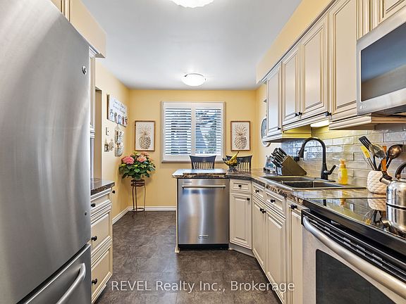 4th image of 77 Linwell Rd #42