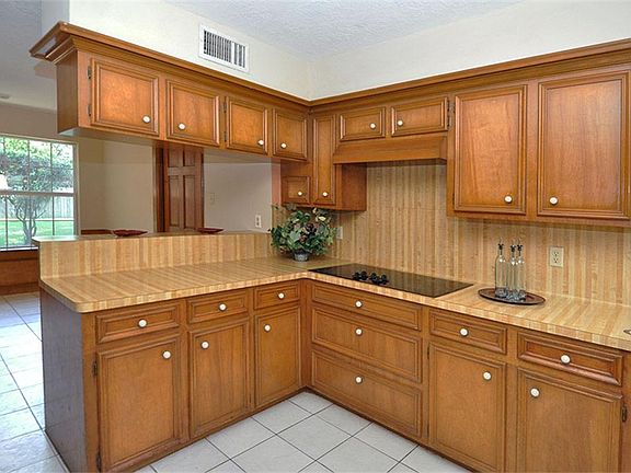 Kitchen open to breakfast