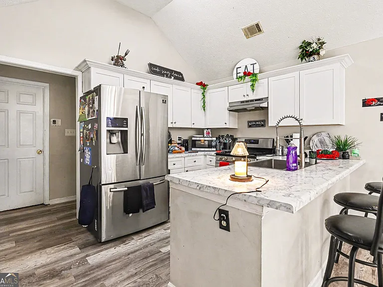 55 Ashley Woods Dr — Photo 12