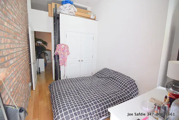 Rented by Safdie Realty Group | media 40