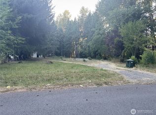 411 Reflection Ln, Rainier, WA 98576