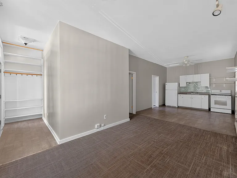 2943 S Canal St #2 — Photo 7