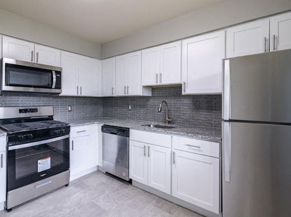 16 Lenox Ct #138