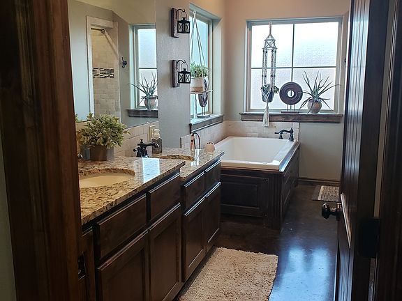 3rd image of 31 Jerry Smith Ln