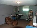5th image of 1017 Hollywood St NE