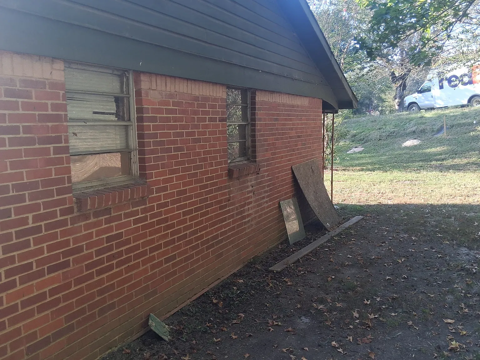 3 bed, 1045 sqft, $1,050 — Photo 3