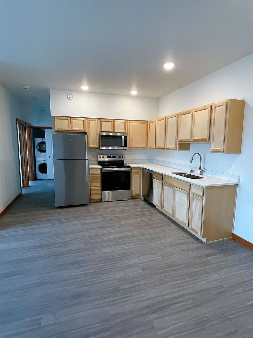 1205 N Garden St — Photo 2
