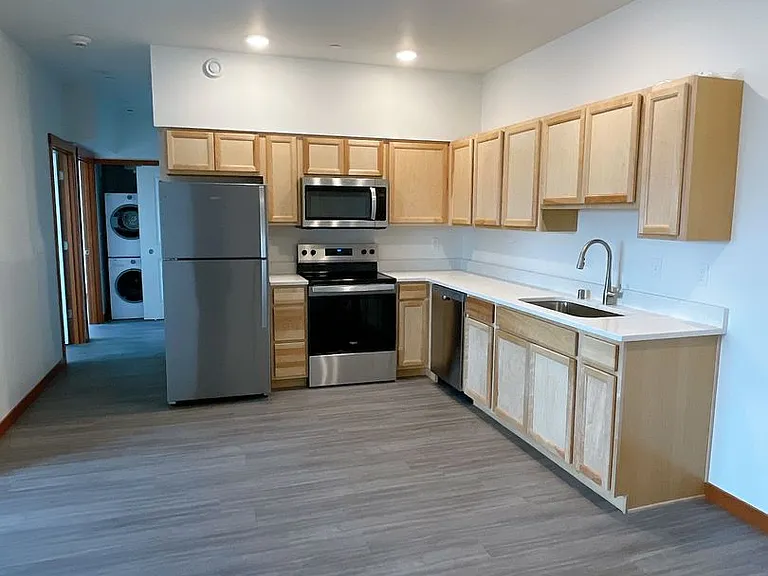 1205 N Garden St — Photo 49