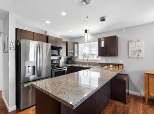 5488 198th St #412, Langley, BC V3A 1G2