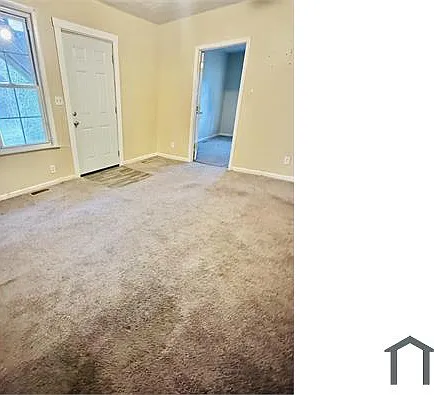 1008 E Kirby Ave #2 — Photo 2