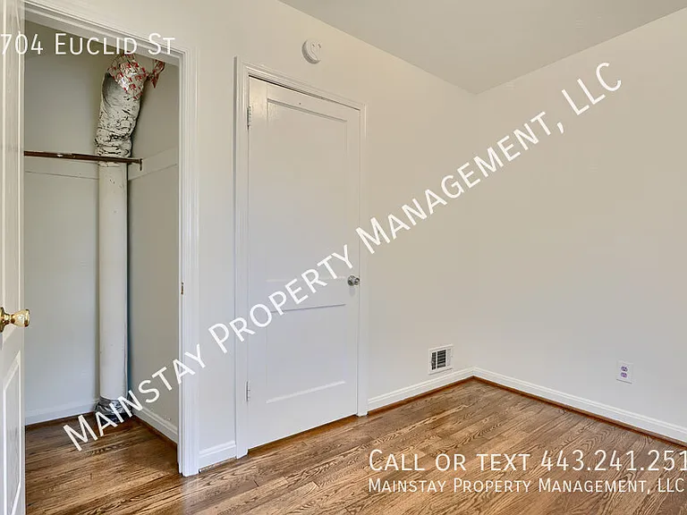 5704 Euclid St — Photo 14