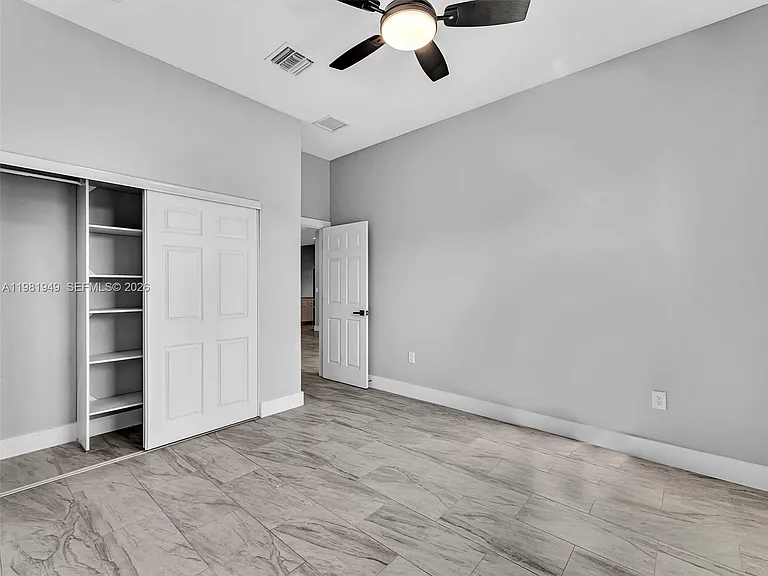 803 N 20th St — Photo 9
