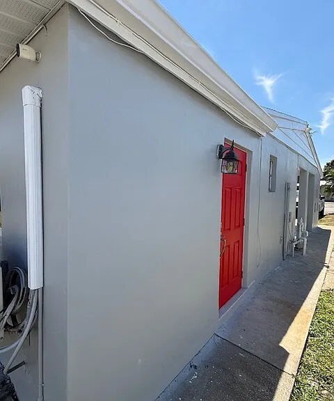 6911 SW 12th St — Photo 10