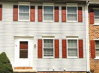 38 Cranfield Ct, Elizabethtown, PA