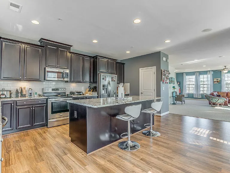 14755 Malloy Ct — Photo 10