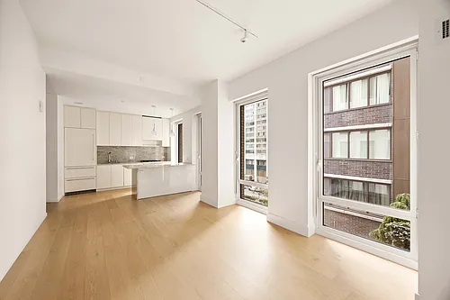 15 W 61st St #4F Photo 1 15 W 61st St #4F Photo 1