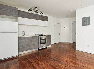 304 Schaefer St #1B, Brooklyn, NY 11237