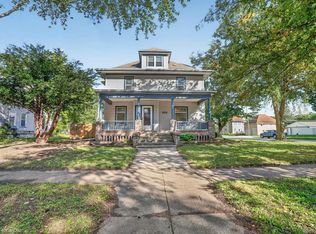 824 Franklin St, Cedar Falls, IA 50613