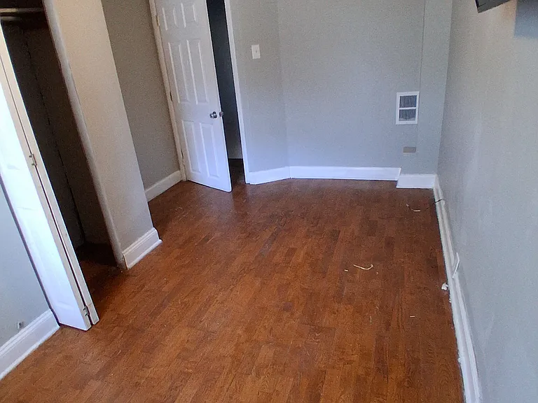 2949 Ruth St — Photo 11