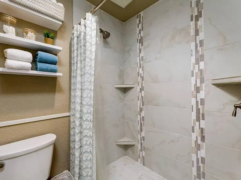 3146 N Maywood Ave — Photo 13