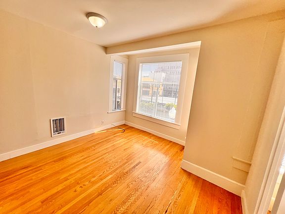 3rd image of 1815 Powell St APT 3