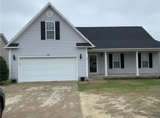 2809 Spring Cress Dr, Hope Mills, NC 28348