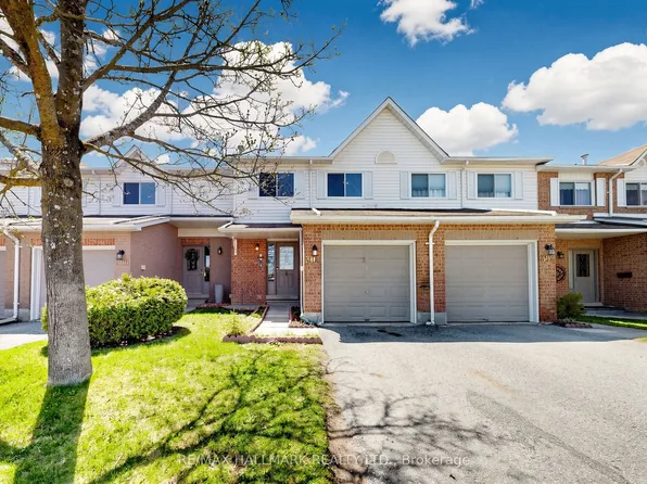 304 Maciver Blvd, Newmarket, ON L3X 1Y4