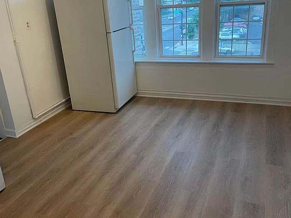 4th image of 8213 S Cottage Grove Ave APT 302