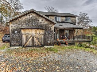 8 Clarks Point Rd, Wiscasset, ME 04578