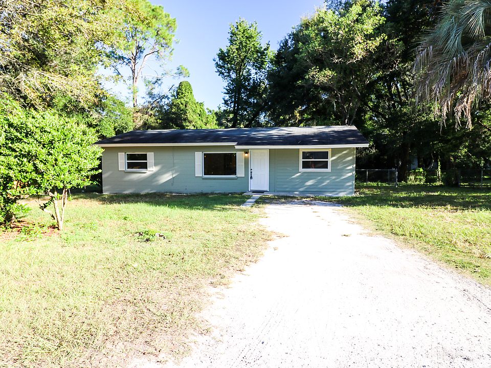 1st image of 2840 SE 20th Ave