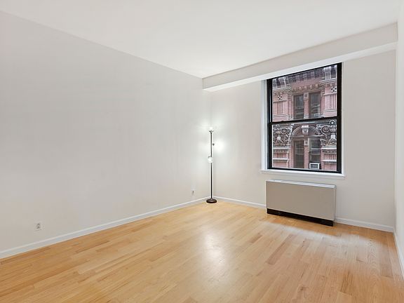 3rd image of 150 Nassau St APT 9A