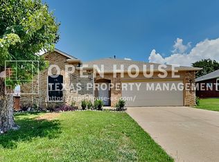2709 Cherokee Trl, Corinth, TX 76210