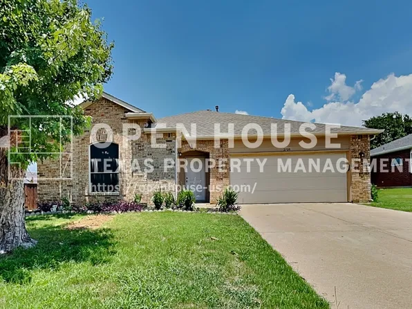 2709 Cherokee Trl, Corinth, TX 76210