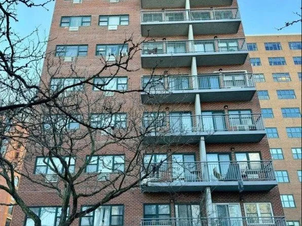 27-16 41st Avenue #6A, Long Island City, NY 11101