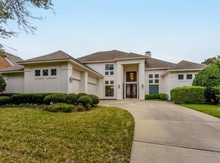 219 Sanderling Ln, Sugar Land, TX 77478