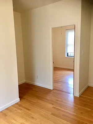 Rented by Halvatzis Realty | media 7