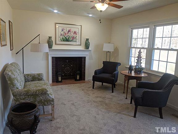 2nd image of 1300 Sundown Dr
