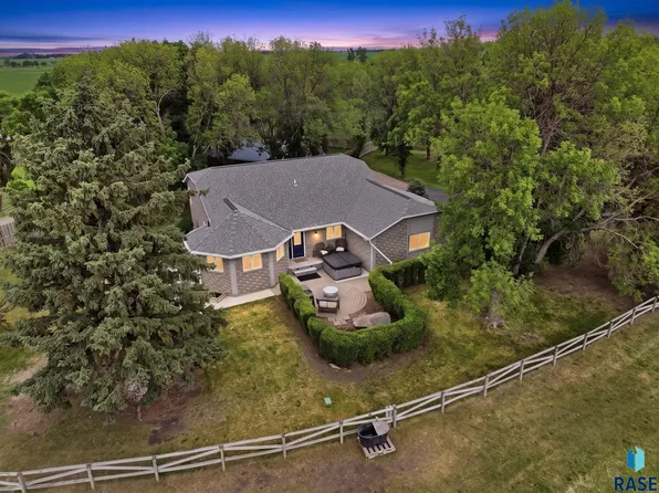 26995 469th Ave, Sioux Falls, SD 57106