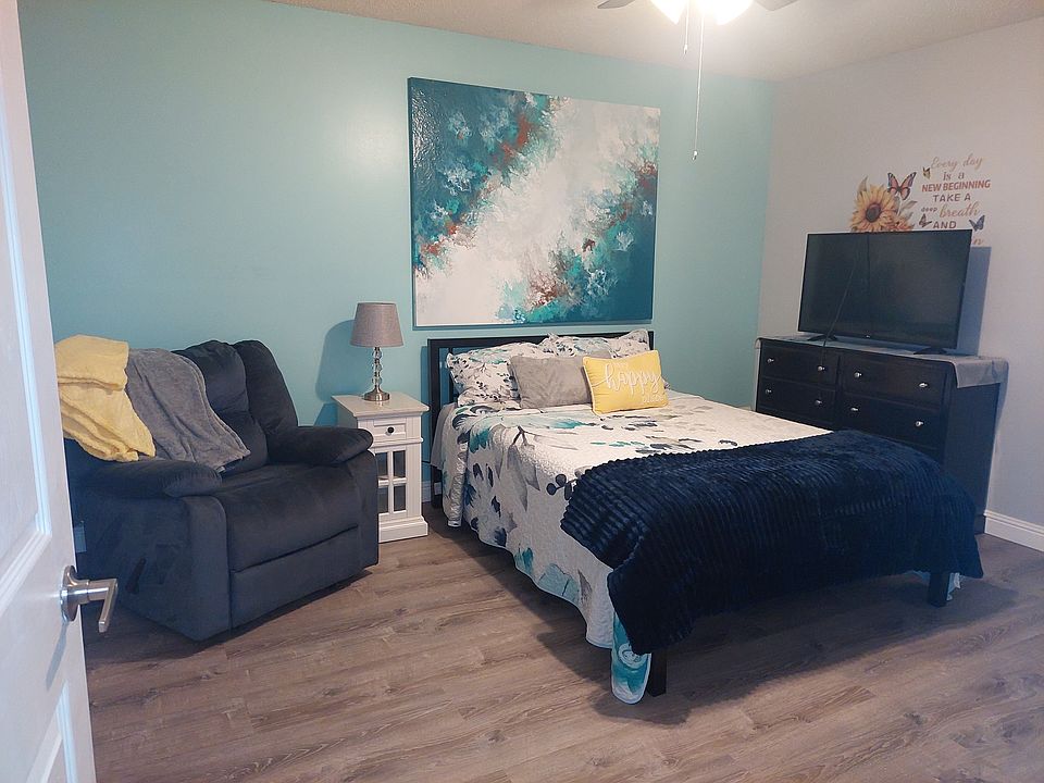 1st image of 130 Haven Dr