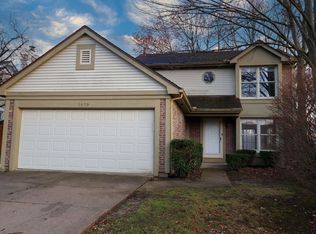 1609 Glen Meadow Ct, Rochester Hills, MI 48307