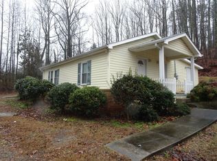 2691 W Currahee St, Toccoa, GA 30577