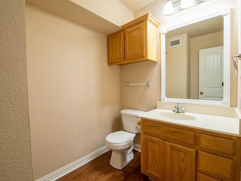 213 S College Dr #B — Photo 4