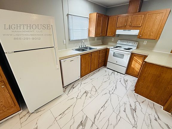 4th image of 2915 Brooks Ave