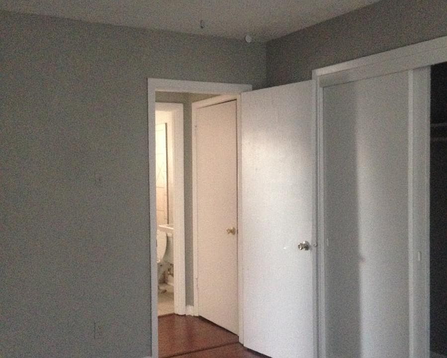 2nd image of 1370 Vollintine Ave