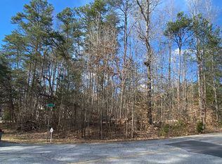 101 Iris Ct, Westminster, SC 29693