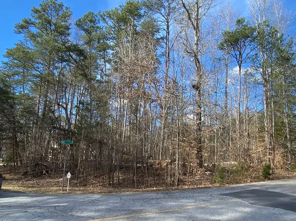 101 Iris Ct, Westminster, SC 29693