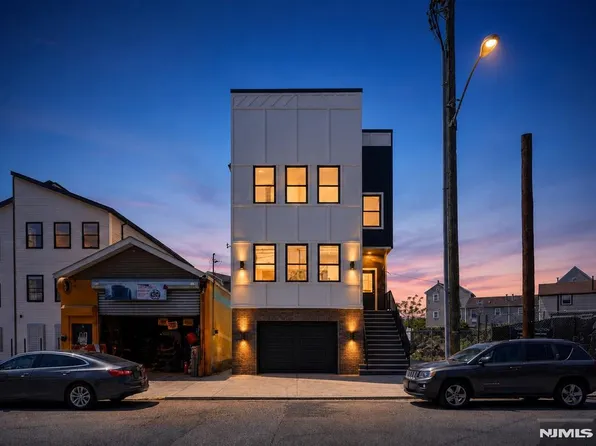54 Pennsylvania Ave, Newark, NJ 07114