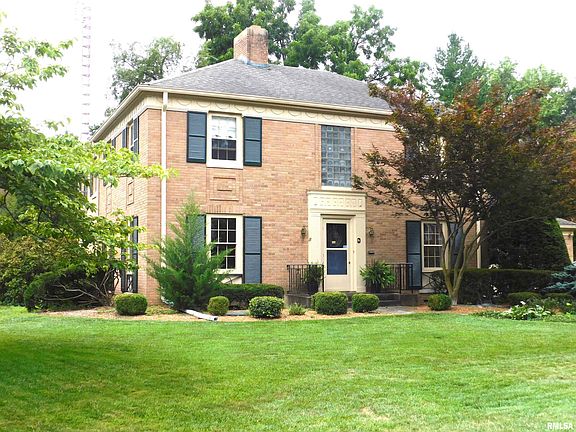 2nd image of 4 Sunset Ln