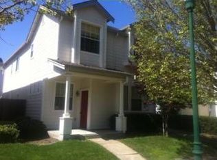 917 Aussie Ave, Santa Rosa, CA 95407