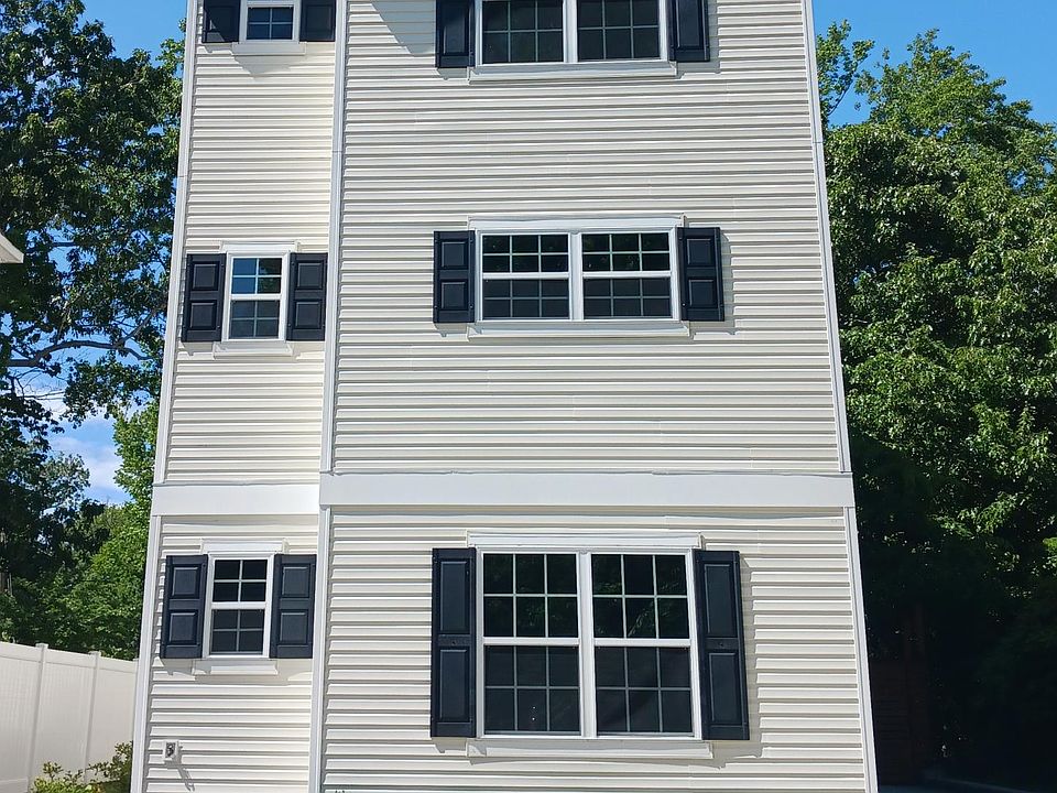 1st image of 901 13th St